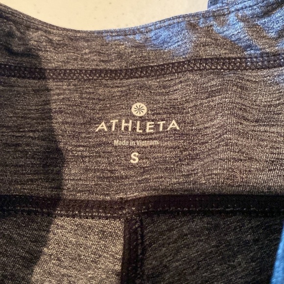 Athletic yoga pants, Heather, Gray color, cuffed or uncuffed size small - Picture 2 of 12